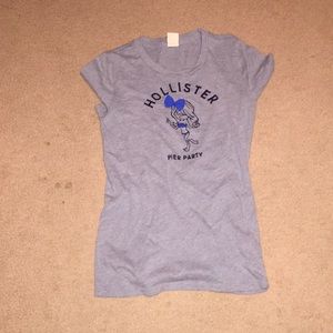 Gray Hollister Graphic Tee
